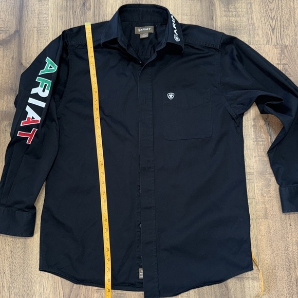 Ariat Men's Black Button Down Shirt with Colorful Sleeve Logo - Picture 3 of 7